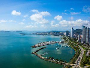 Vista panorámica de la Ciudad de Panamá, Panamá al atardecer